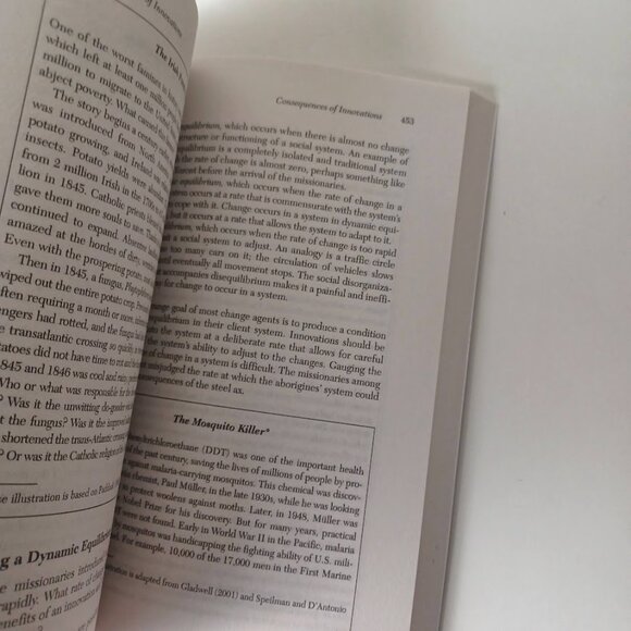 Diffusion Of Innovations Paperback Book -Everett M. Rogers -2003 -Fifth Edition - Picture 4 of 13